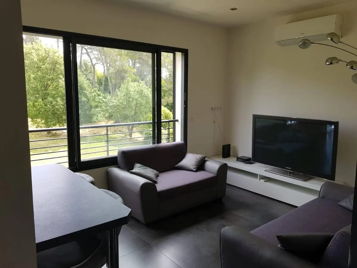 3 Pieces Mougins Dans Villa Contemporaine Apartman